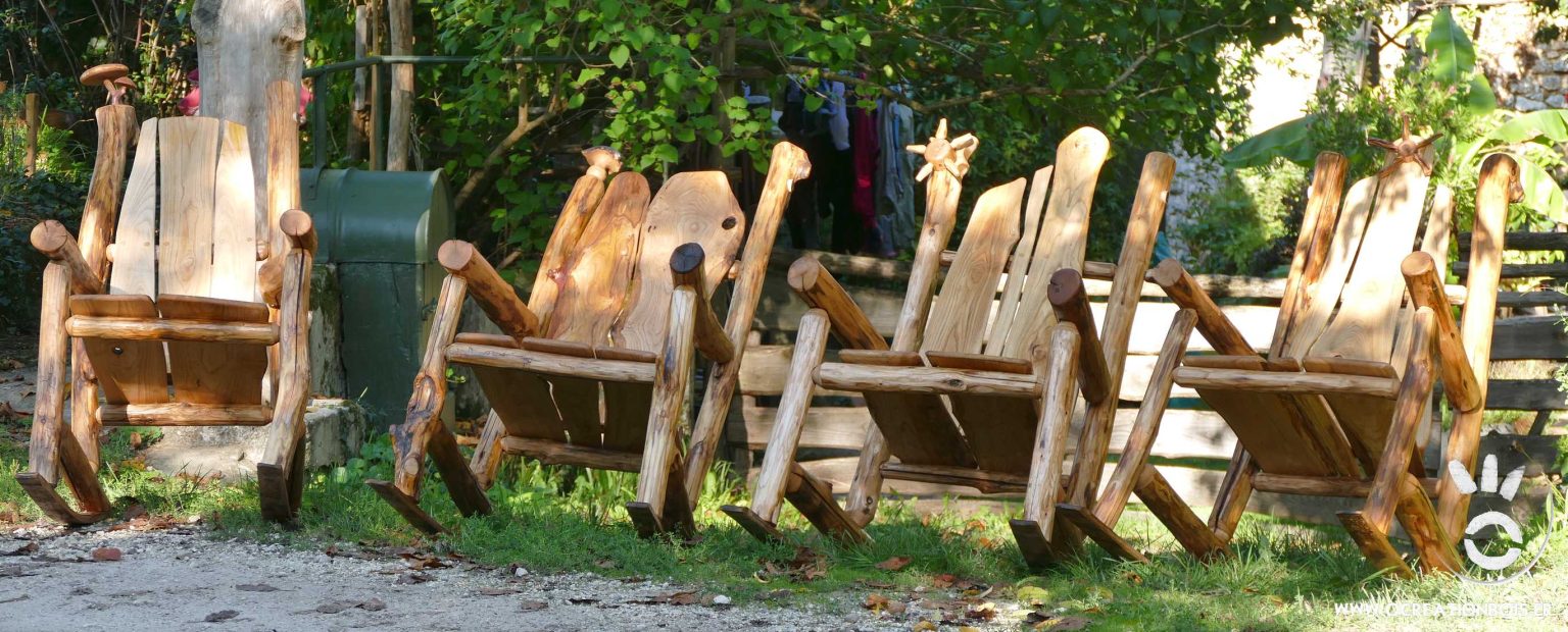 fauteuils à bascule en bois de châtaignier réalisés dans le Périgord