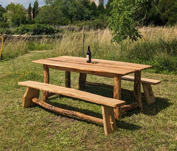 table de pique nique en châtaignier